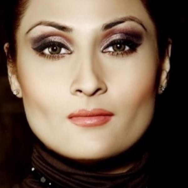 Urvashi Dholakia